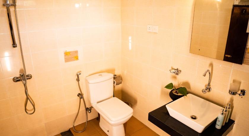 Image of Family Room 8