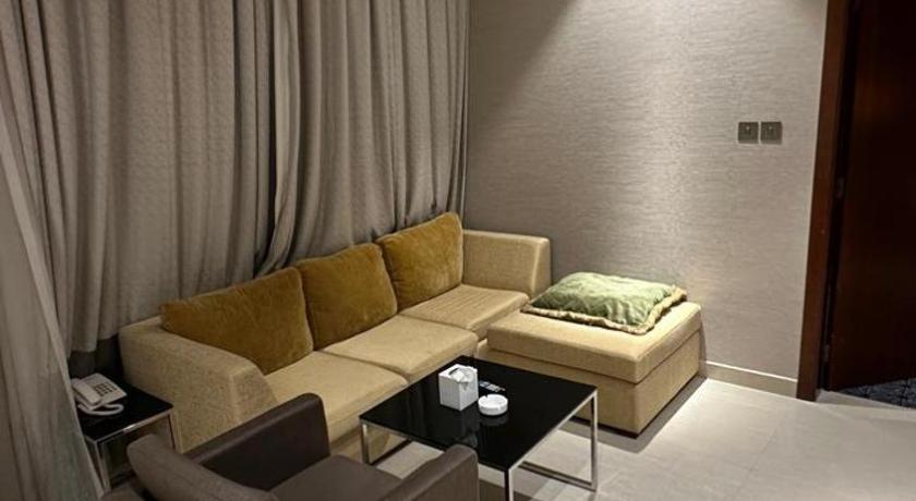 Image of Deluxe Suite 3