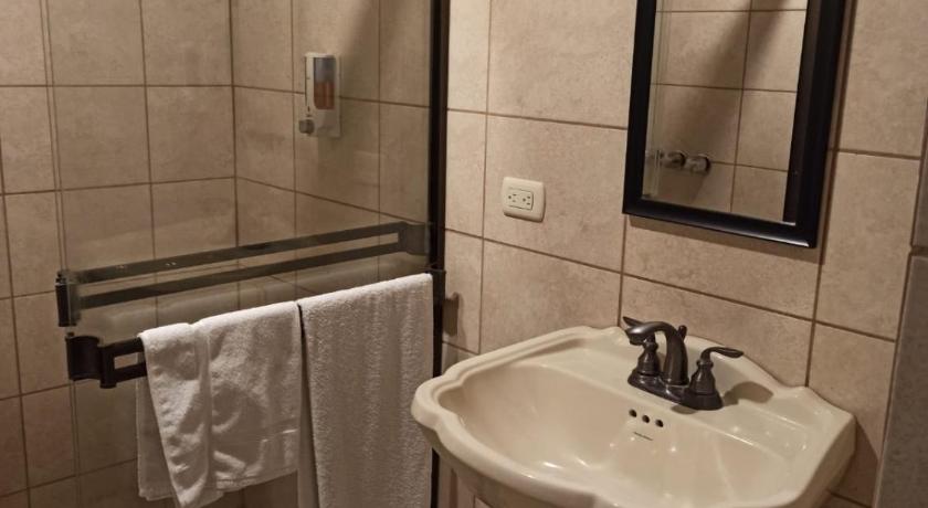 Image of Budget Double Room 2