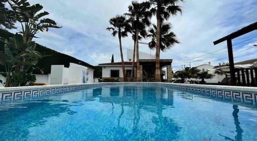 Foto Villa las palmeras bonita casa con piscina privada - Booking Diskon Spesial