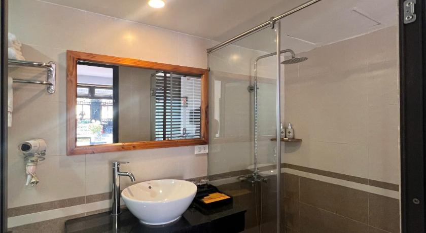 Image of Superior Triple Room 5