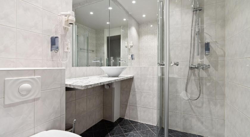 Image of Double Room 8