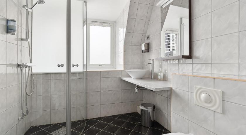 Image of Triple Room 4
