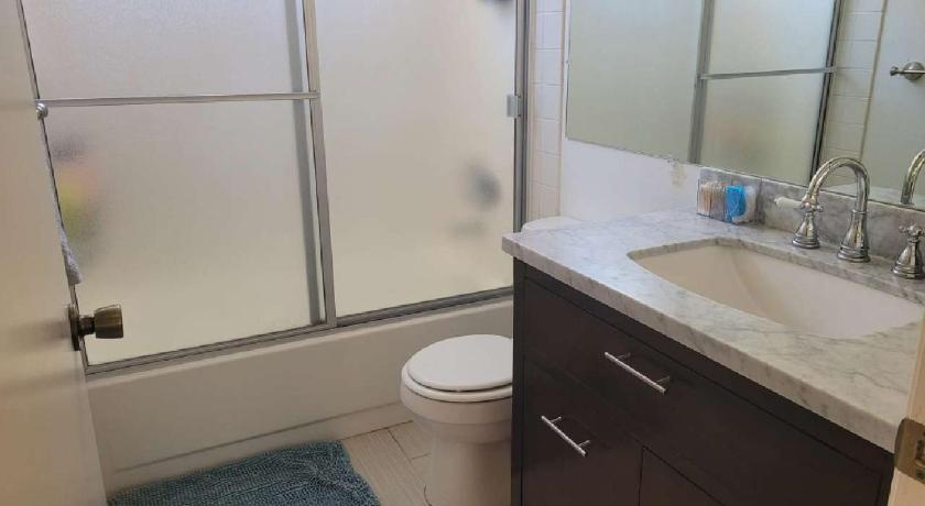 팜데일 (CA) 3BR & Loft near Palmdale Hospital- Shared Hm 2성급 숙소 수영장