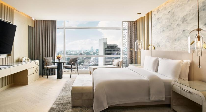 Image of St. Regis-Butler Service, Suite, Reforma Avenue view 0