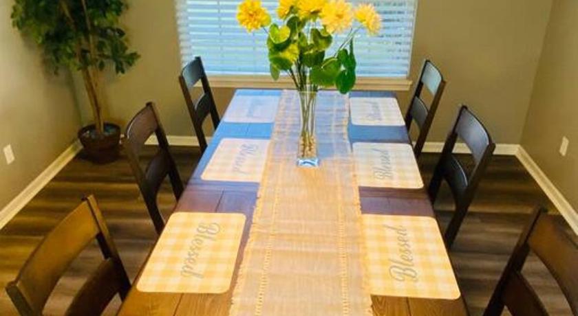 格拉夫顿 Wonderful 4BR Home 3星级 住宿 设施