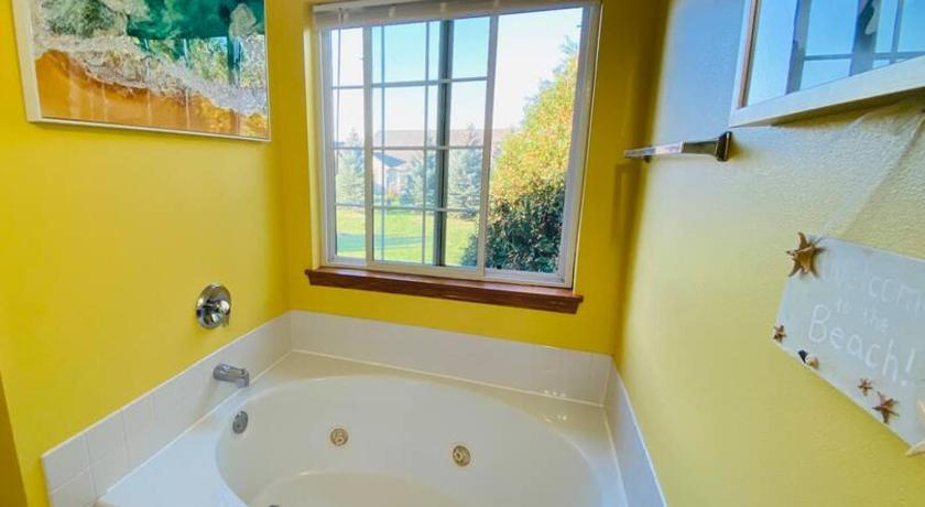格拉夫顿 Wonderful 4BR Home 3星级 住宿 泳池