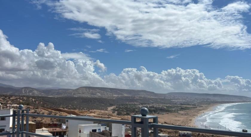 塔加祖特 Arinas Surf Hostel 5星级 酒店 外观