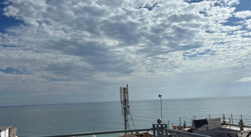 塔加祖特 Arinas Surf Hostel 5星级 酒店 套房