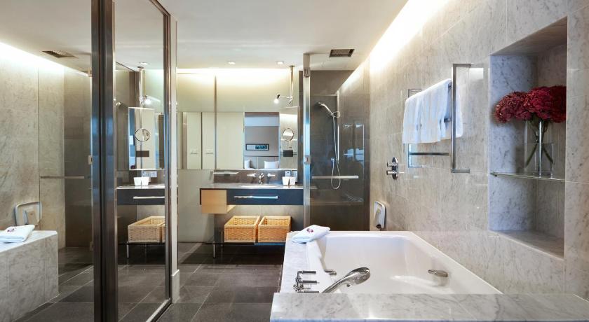 Image of Family Deluxe Room 2