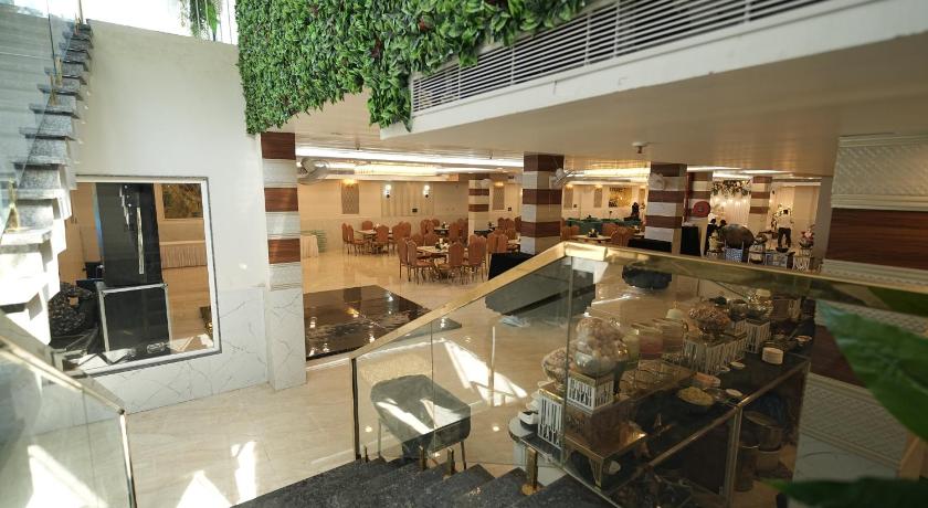 Hotel The Grand Oasis Greater Noida - image 22