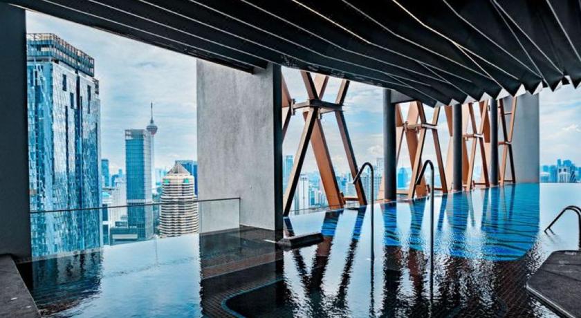 Scarletz Suites KLCC by Minshuku - image 3