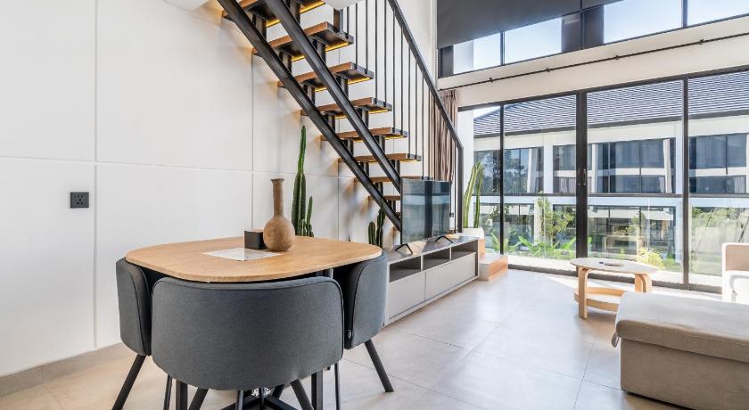 The R Apartment Pererenan - image 3