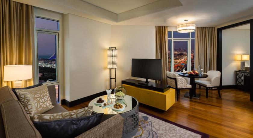 Image of Two Bedroom Family Suite - Lounge Access including Afternoon Tea, Evening Cocktail Hours, Soft Refreshments & Canapes 6