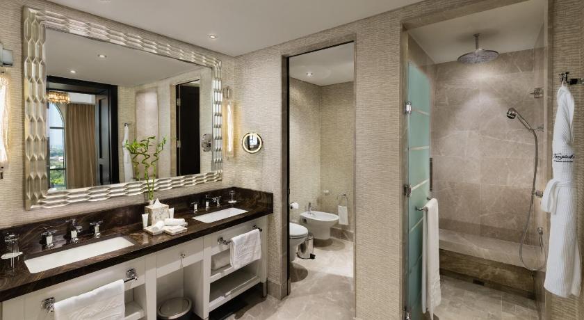 Image of Two Bedroom Family Suite - Lounge Access including Afternoon Tea, Evening Cocktail Hours, Soft Refreshments & Canapes 12