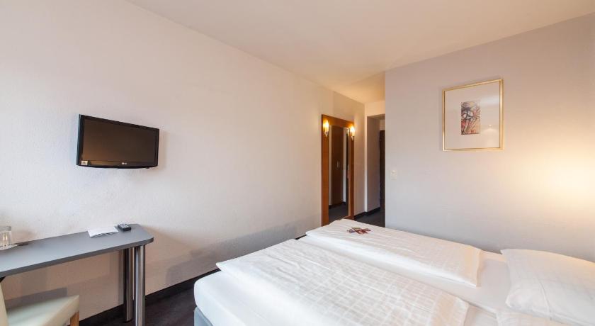 Billede af Standard Værelse med 2 enkeltsenge (Standard Twin Room) 5