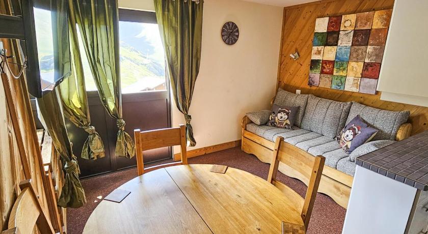 Image of Apartment with Mountain View 1