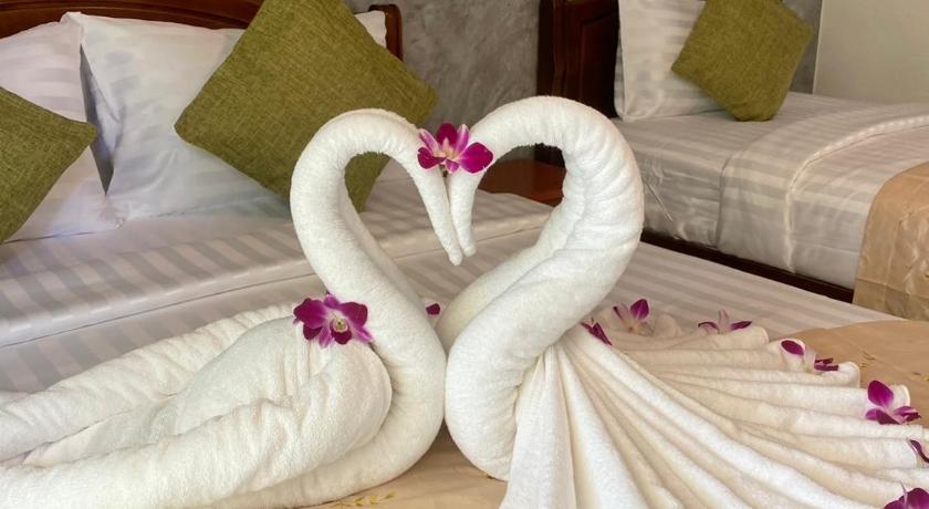 Lanta Just Come Bungalow - image 46