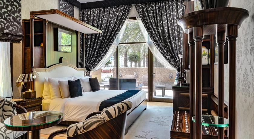Image of Luxury Garden Room 0