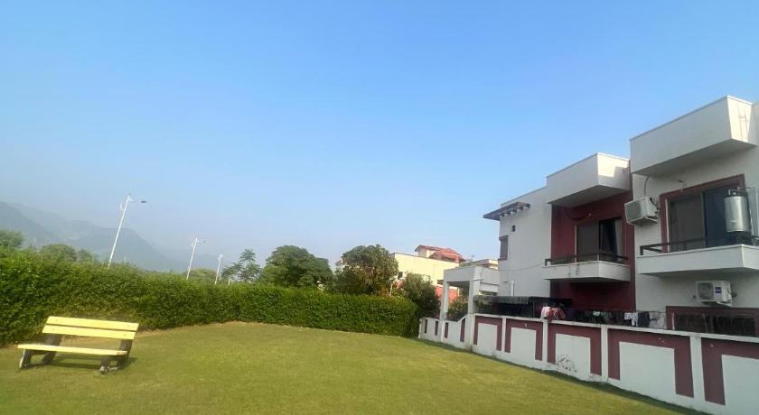 Western Lodge Guest House - image 10