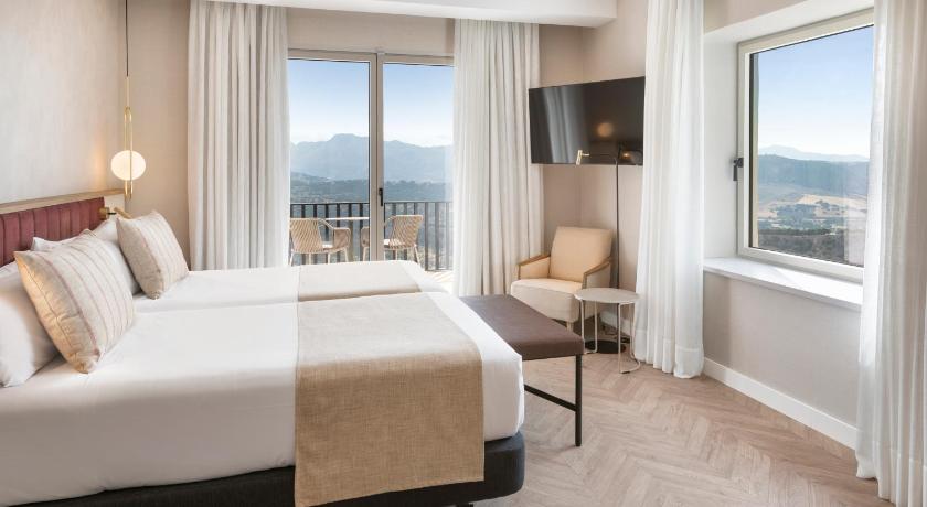 龙达 Catalonia Reina Victoria 4星级 酒店 大堂