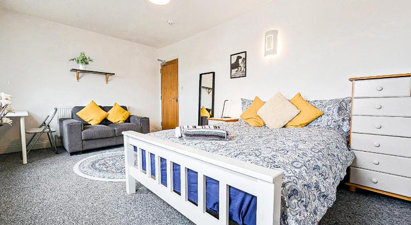 Central Southsea Guest House - image 42