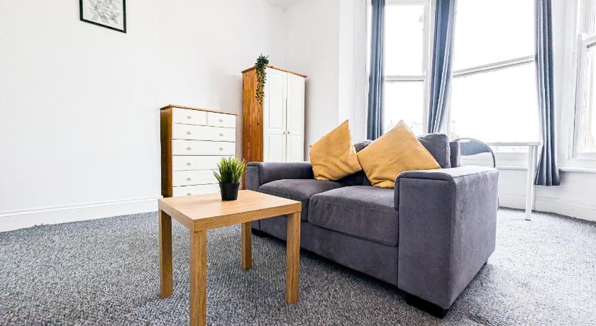 Central Southsea Guest House - image 29
