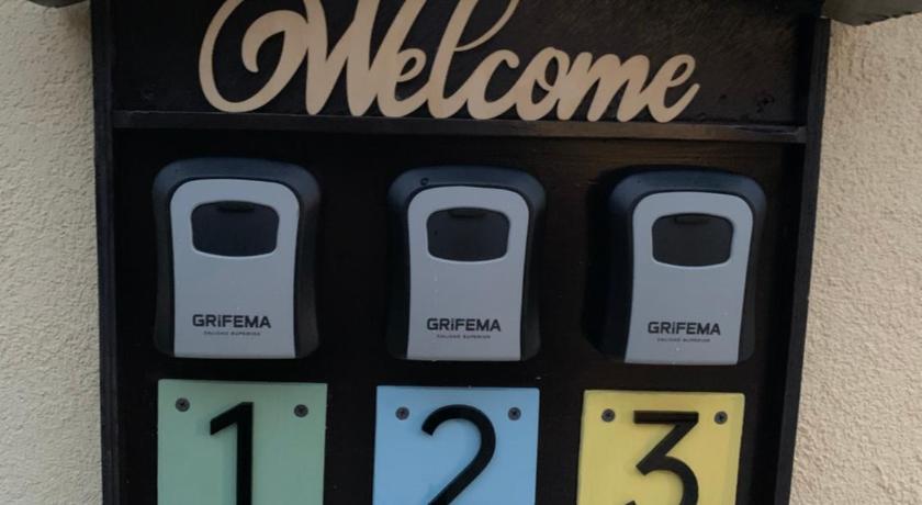 チェザーノ・マデルノ L'Attico 3つ星 ホテル 客室