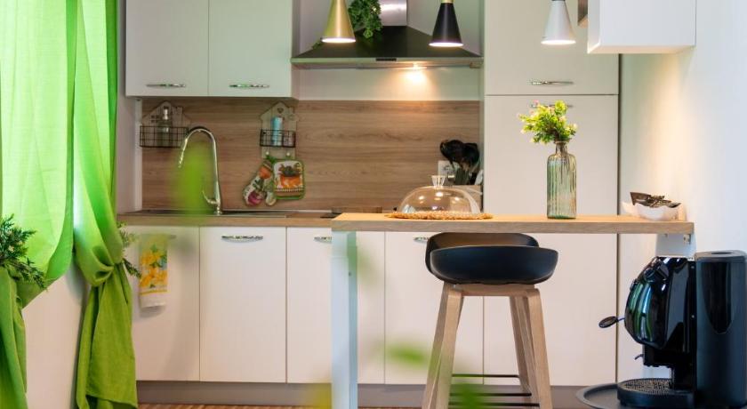 Intero Appartamento con Vasca Idromassaggio e Solarium - Villa Ciaculli