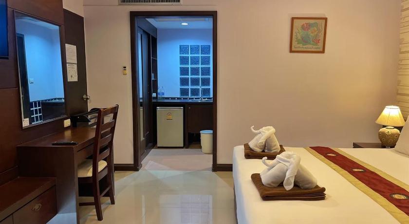 Image of Bungalow with Pool View 17