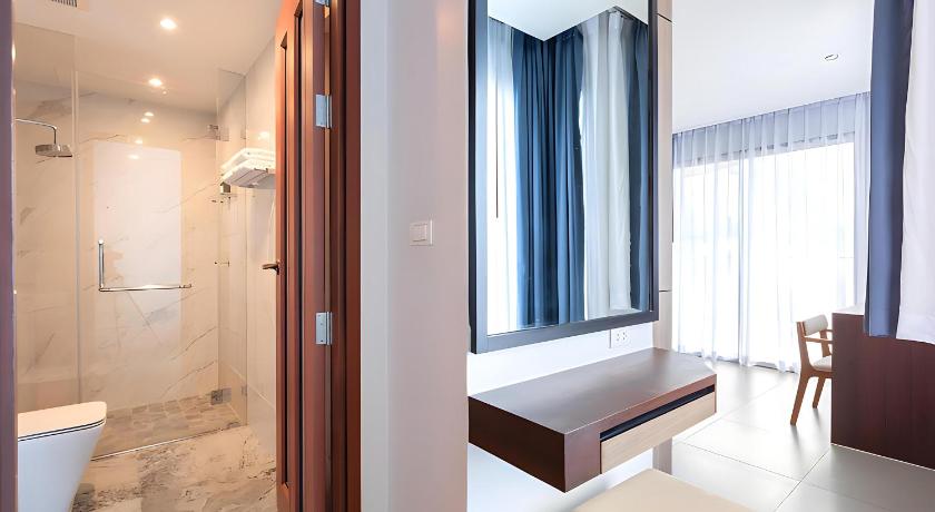Image of Premium Deluxe Room 8