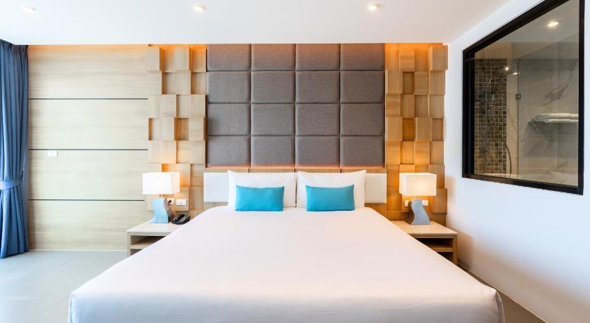 Image of Grand Deluxe Room 5