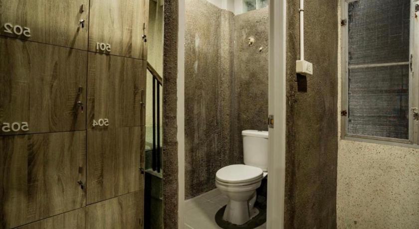 Image of Double Room with Shared Toilet 5