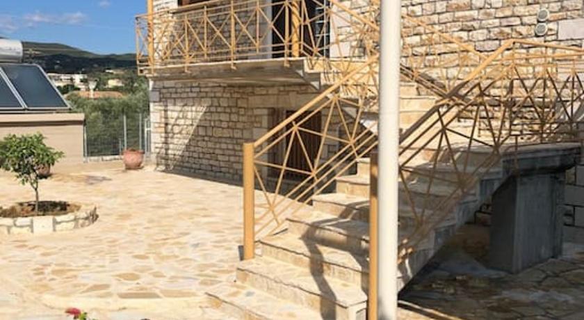 Finikounda Anemomilos stone house