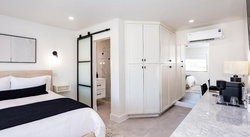 Modesto Hotel Bayit 5-Star Accommodation suite