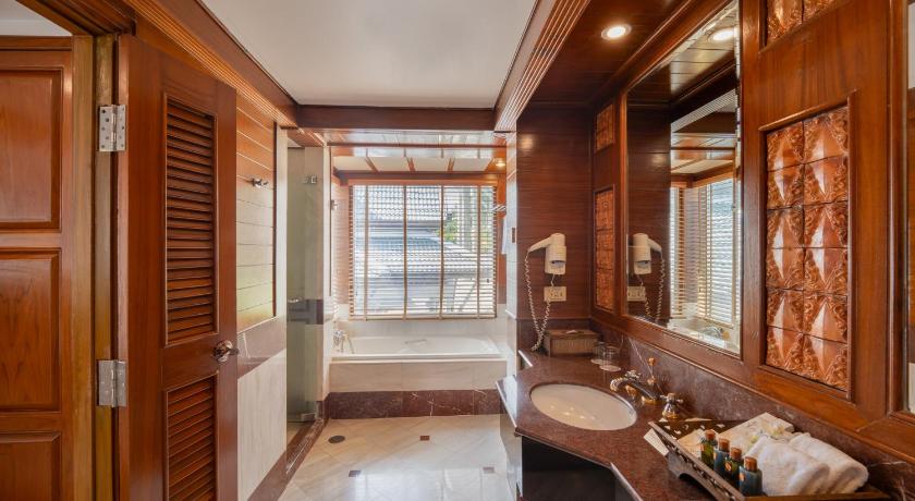 Image of Sea View Hillside with Terrace Bathtub 11