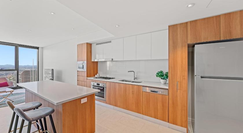 Image of 2-Bedroom Sky High View Apartment with 2 Bathrooms 14