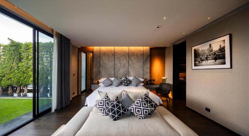 Bangkok Walton Suites Sukhumvit 4-Star Hotel suite