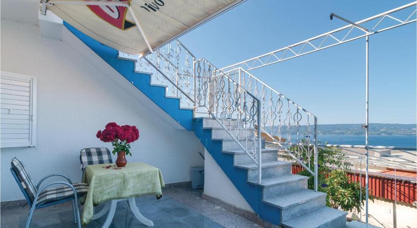 Apartment Omis Put Borka V