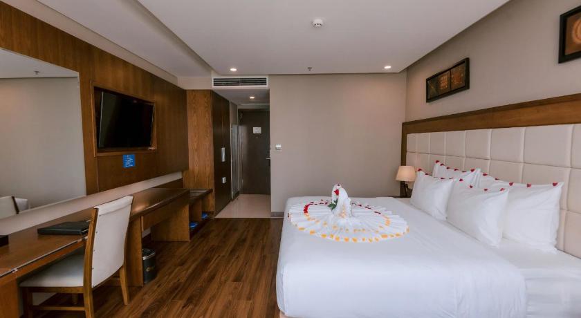 Image of Deluxe Twin With Balcony 9