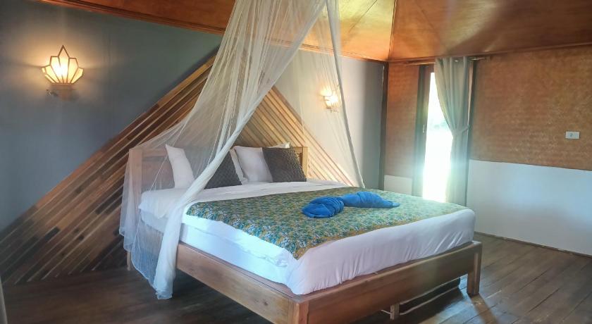 Image of Standard Bungalow 3