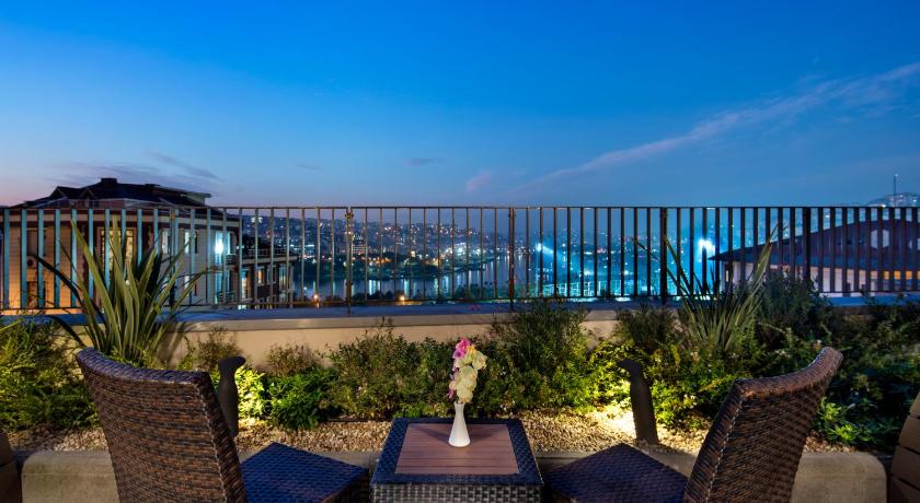 Hilton Garden Inn Istanbul Golden Horn - image 5