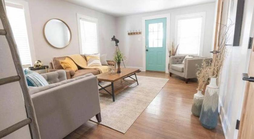에임스 (IA) Hometown Haven- 3 bedroom, Large Yard, Firepit 4성급 숙소 로비
