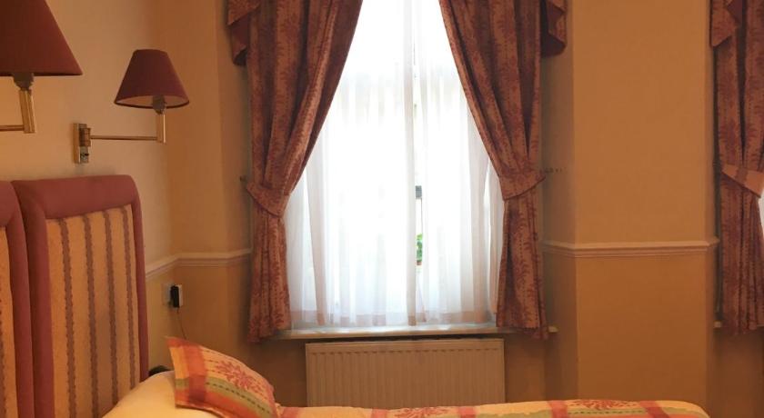 Hyde Park Radnor Hotel B&B