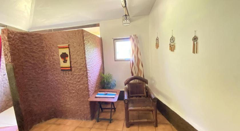 Image of Bungalow with Garden View 9