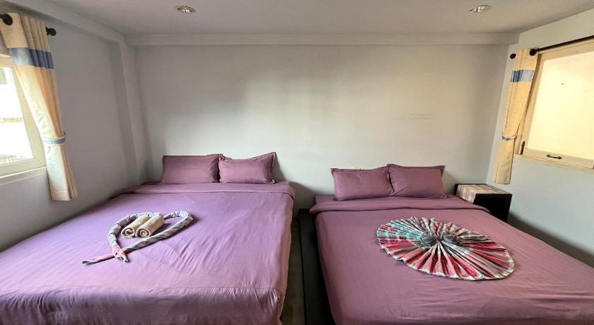 Image of Quadruple Room with Bathroom 5