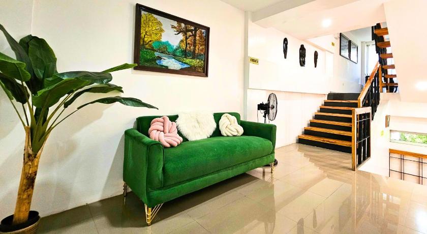Image of Four-Bedroom Luxury Apartment 11