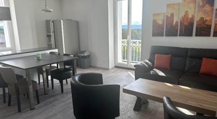 Andrézieux-Bouthéon Appartement confortable Andrezieux Boutheon 3-Star Guesthouse room