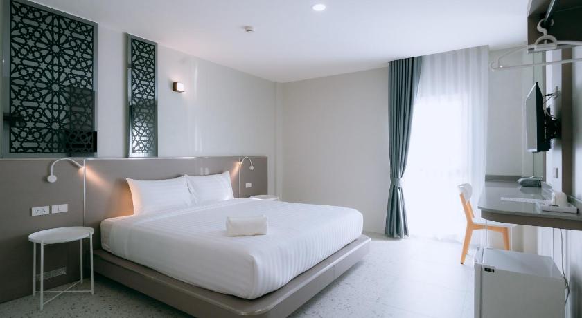 Image of Standard King Room 0
