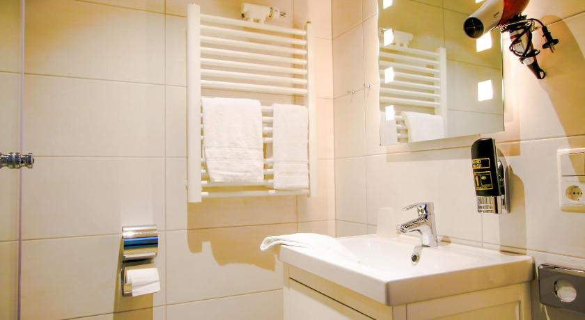 Image of Single Room 2